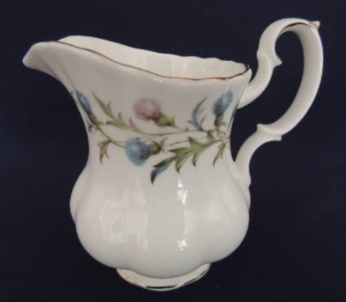 ROYAL ALBERT BRIGADOON TEASET 22 PIECES