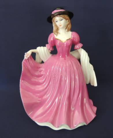 Two Leonardo Collection Figurines By Annie Rowe - 20 cm