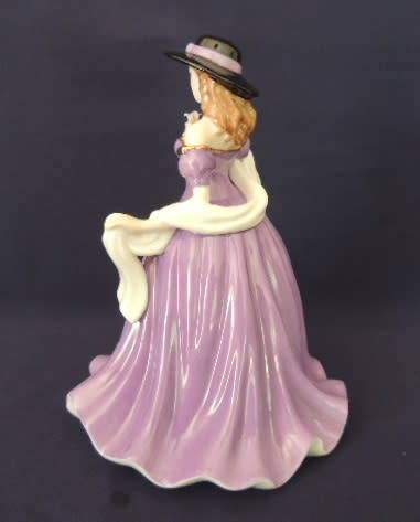 Two Leonardo Collection Figurines By Annie Rowe - 20 cm