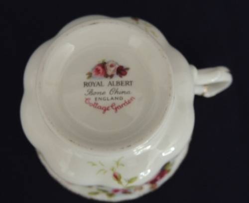 Royal Albert Tea Cup - Cottage Garden
