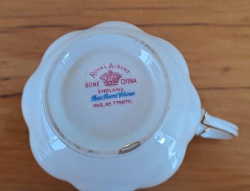Royal Albert Trio - Petit Point