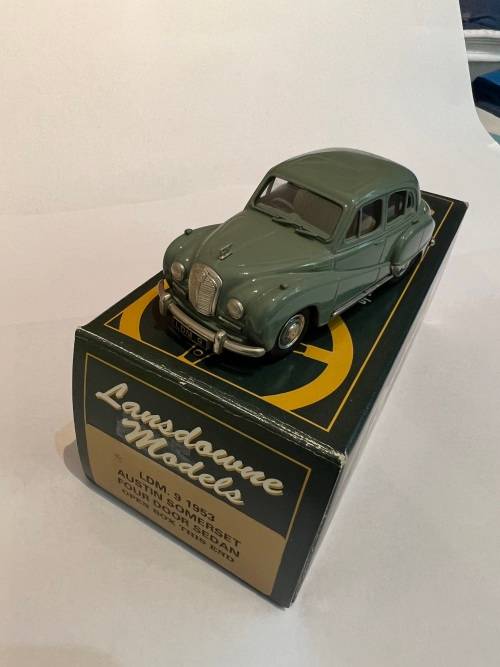 Lansdowne LDM 9 - 1953 Austin Somerset Four Door Sedan