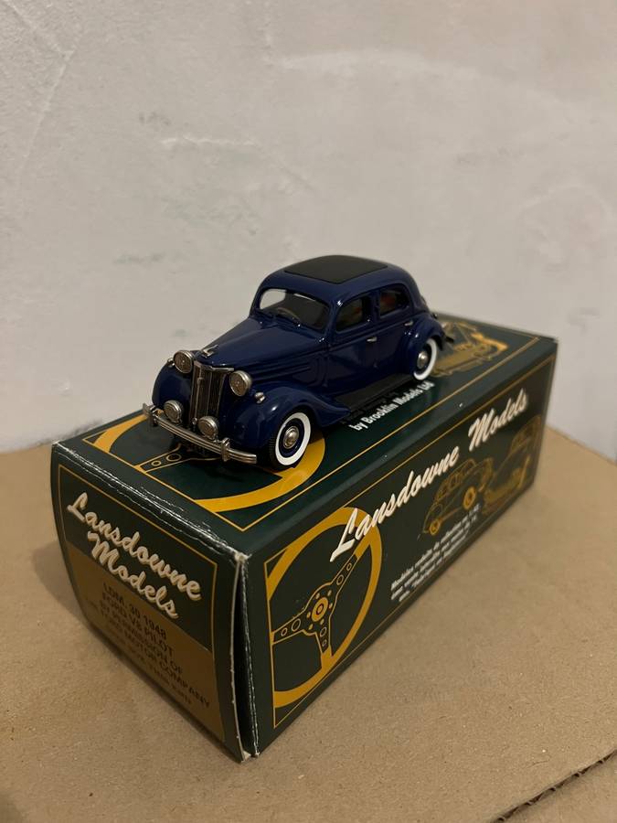 Lansdowne LDM 30 - 1948 Ford V8 Pilot