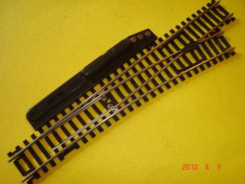 ROCO HO GAUGE 4534 RIGHT HAND SET OF ELECTRIC POINTS IN FAIR CONDITION.