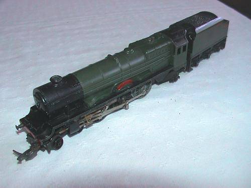 TRIANG OO GAUGE BRITISH RAILWAY PRICESS ELIZABETH STEAM LOCOMOTIVE IN FAIR CONDITION