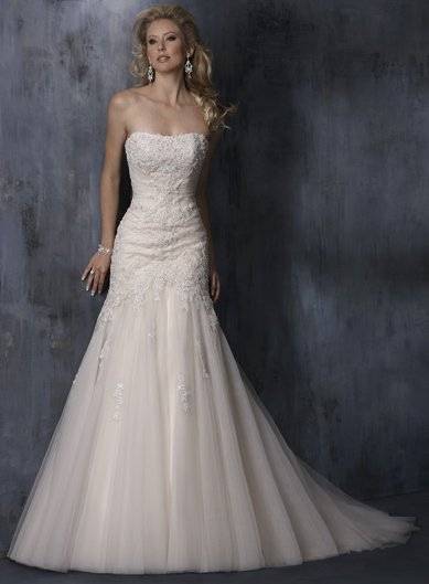 STRAPLESS WEDDING DRESS/GOWN Ã¢ÂÂ Get Tiara for FREE! Ã¢ÂÂ Custom made