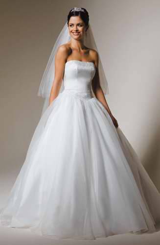 Brand new custome made wedding dress / bridal gown (07/033) - Get veil for free!