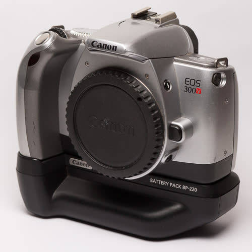Canon EOS 300V with BP-220 and lens