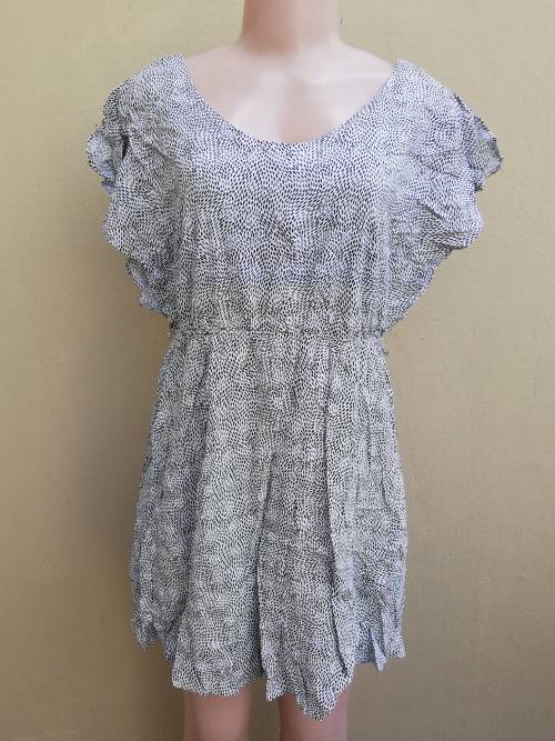 BLACK & WHITE COTTON DRESS - MEDIUM