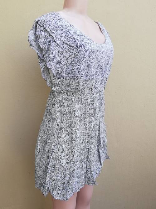 BLACK & WHITE COTTON DRESS - MEDIUM