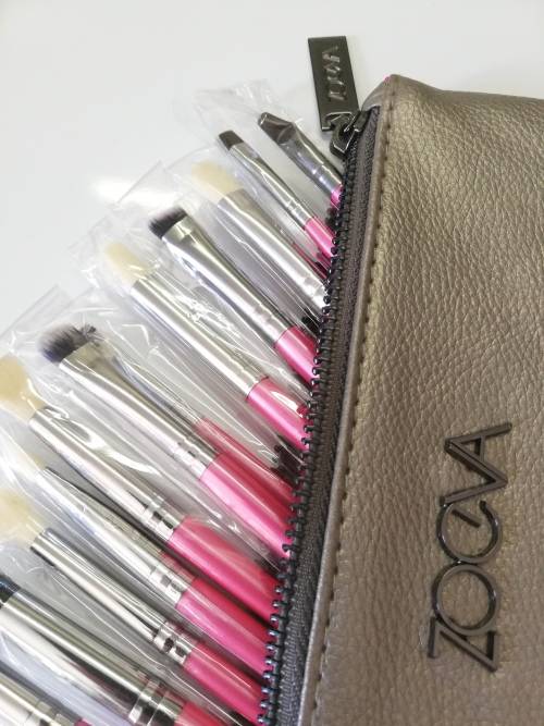 ZOEVA 13pc MAKEUP BRUSH SET IN BAG - BRONZE and PINK