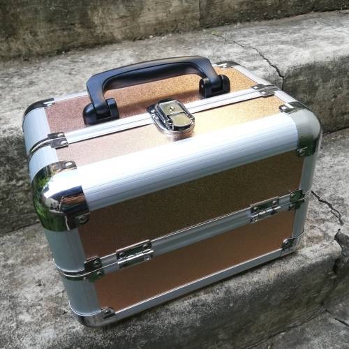 MAKEUP TRAIN CASE - ROSE GOLD 26cm x 18cm x 18cm