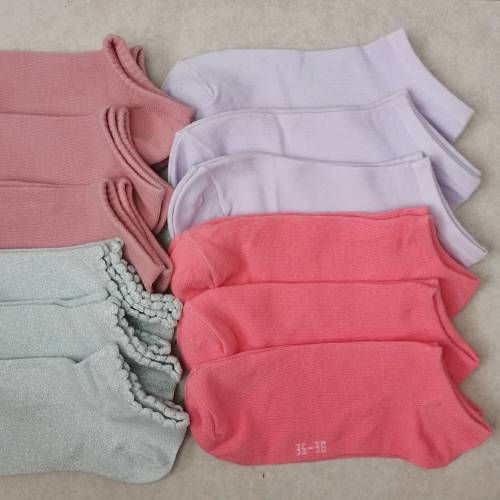 LADIES ANKLE SOCKS - 12 PAIRS MIXED PLAIN