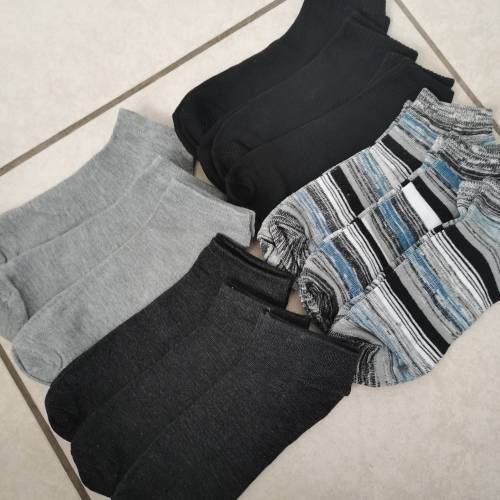 MENS ANKLE SOCKS - 12 PAIRS MIXED