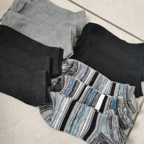 MENS ANKLE SOCKS - 12 PAIRS MIXED