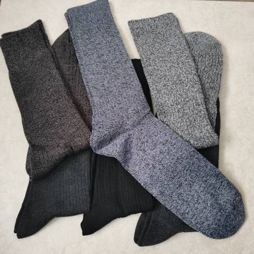 6 PAIRS OF MENS COTTON SOCKS **AA EXCELLENT QUALITY**