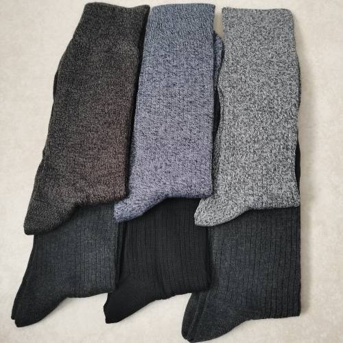 6 PAIRS OF MENS COTTON SOCKS **AA EXCELLENT QUALITY**