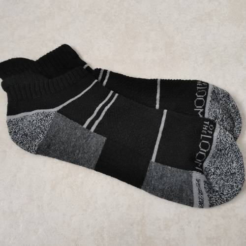 1 PAIR MENS CUSHIONED ANKLE SOCKS - FRUIT OF THE LOOM