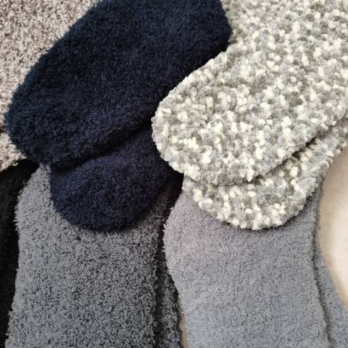 6 PAIRS OF LADIES SOFT WARM WINTER SOCKS