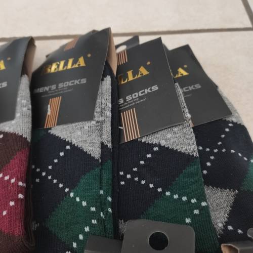 12 PAIRS of Mens Dress Socks