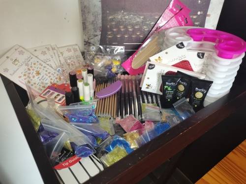 Job Lot of Nail Products _ 143 Items