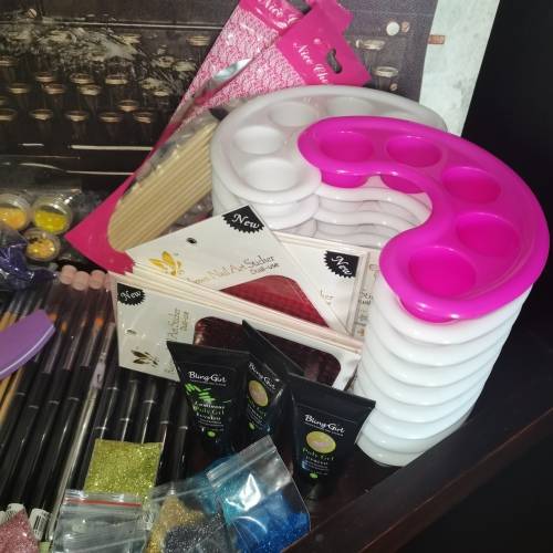 Job Lot of Nail Products _ 143 Items