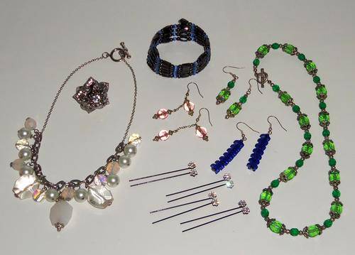 Mixed Lot of Costume Jewellery - 8 x Different Items (most are new)