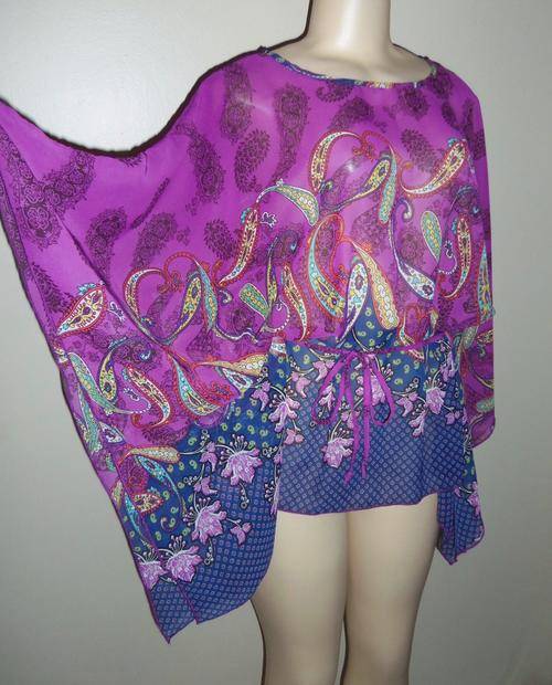 Stunning Purple and Navy Printed Top - Size MEDIUM ** BRAND NEW **