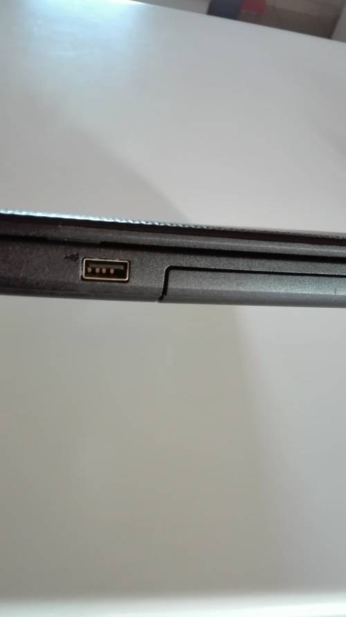 DELL Inspirion Intel Celeron 1.4GHz 15.6' Laptop 4GB RAM 500GB HDD