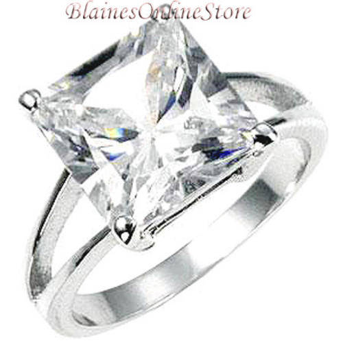 **STUNNING 4.88CTW PRINCESS CUT ENGAGEMENT RING**
