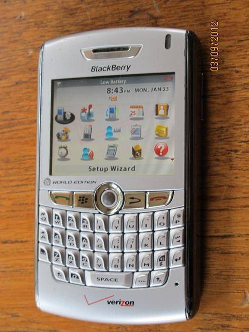 EXCELLENT CONDITION!!Genuine Blackberry 8830** Unlocked**100% working ** IN STOCK, 24 hour shipping