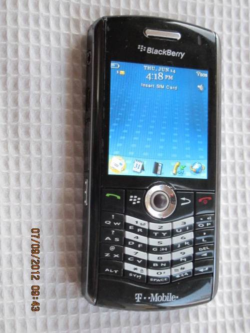 GOOD CONDITION!!Genuine Blackberry PEARL 8120 CAMERA WITH FLASH!! 100% working ** BBM, BIS