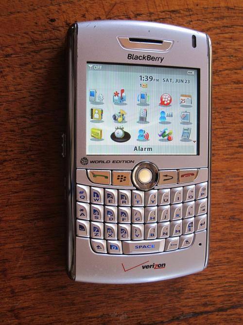 Genuine! BLACKBERRY 8830 BBM AND EMAIL ETC. EXCELLENT CONDITION!!