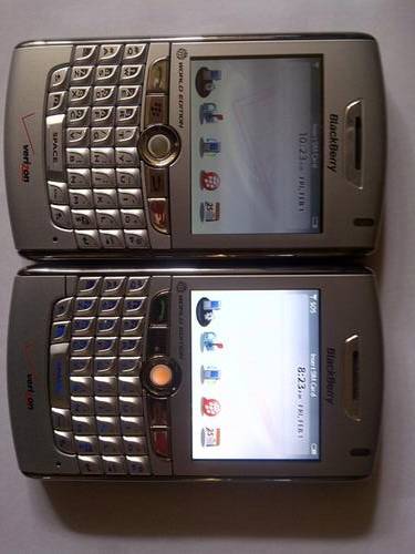 EXCELLENT!TWO BLACKBERRYS! !!!2 x Genuine Blackberry 8830*100% working ** IN STOCK, 24 hour shipping