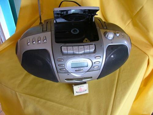 WHARFEDALE CD, radio and tape player