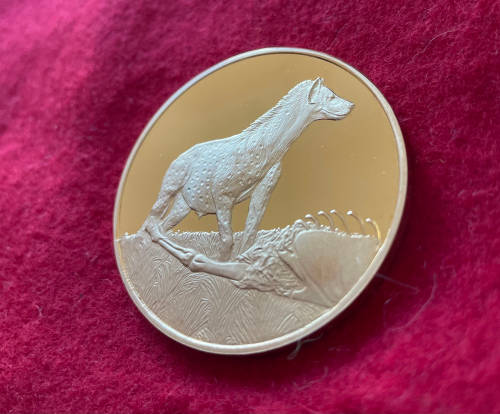 50th Anniversary Wildlife Medal 45mm Gilded Silver (Hyena)