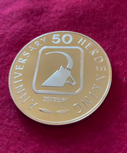 50th Anniversary Wildlife Medal 45mm Gilded Silver (Hyena)
