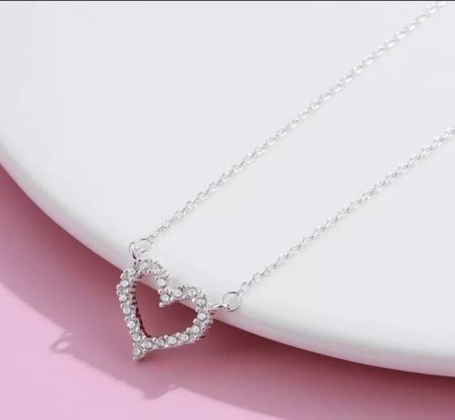 925 Silver Cubic Zirconia Heart Necklace.