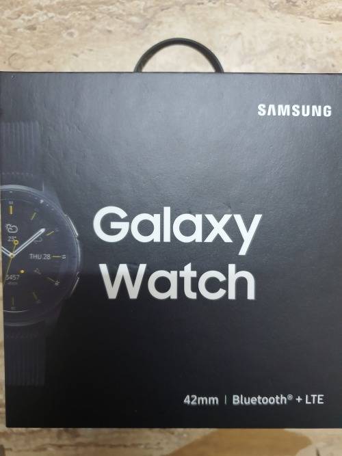 BRAND NEW SAMSUNG GEAR 42MM SMART WATCH *SNAP FRIDAY..LATE LATE ENTRY..RELISTED*!!!!