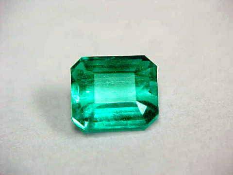 ***R12.000*** 1.32ct NATURAL MAGNIFICIENT Emerald