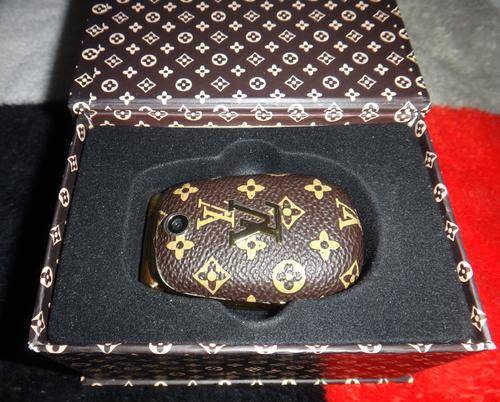 Louis Vuitton Phone **Brand New** COLLECTORS