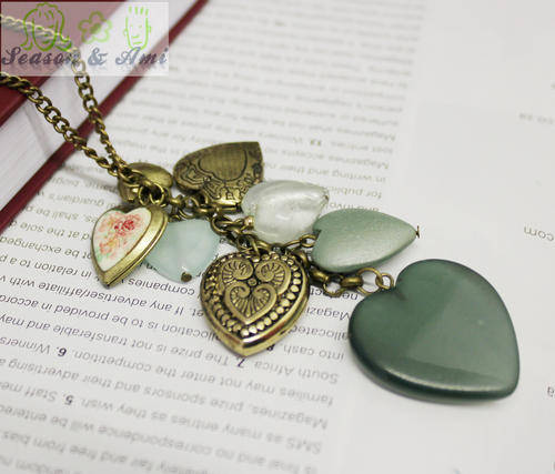 multi heart sweater chain