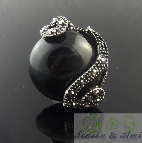 vintage style black ring(adjustable)
