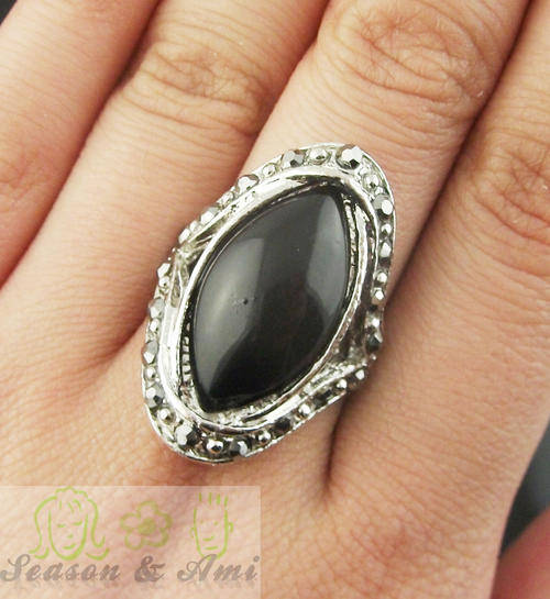 fashion black rings