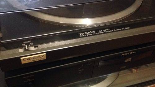 Technics SL-Q200 Direct Drive Automatic Turntable