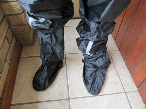 VUKA SCUTA- MOTORBIKE FULL PROTECTIVE RAIN SUIT