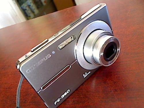Olympus FE360 Digital Camera + Charger (8MP)
