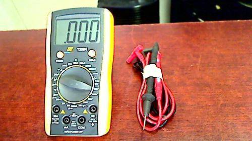 Toptronic T235H Multimeter