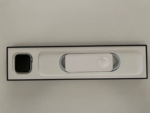 Apple Watch Nike SE (GPS, 40mm, Silver Aluminum, Pure Platinum/Black Nike Sport Band, 2021)