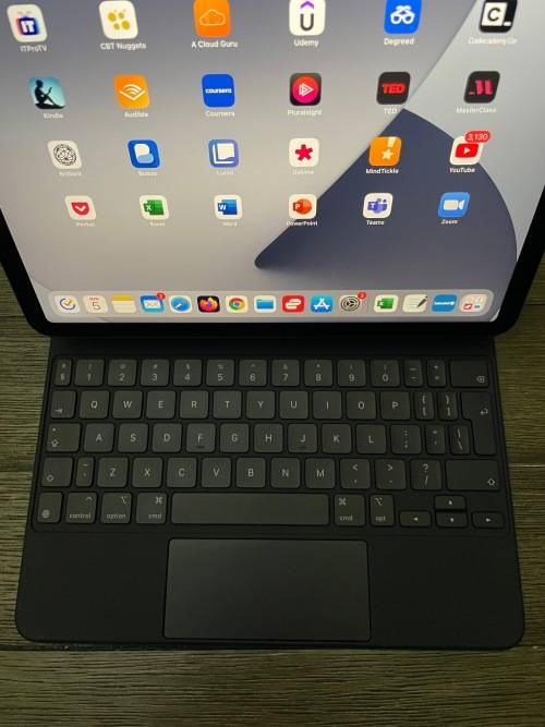 Apple iPad Air 4th Generation 64GB Wifi Space Grey (Mint Condition!) incl. (Magic Keyboard/Pencil)